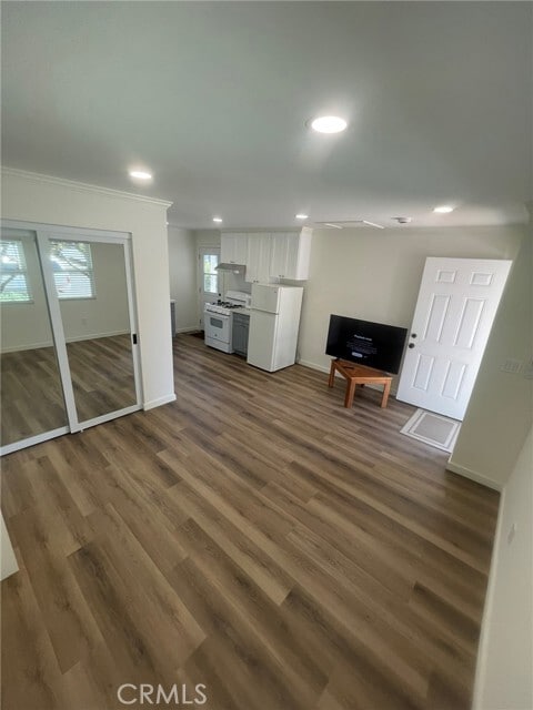 Building Photo - 3807 Mohawk St