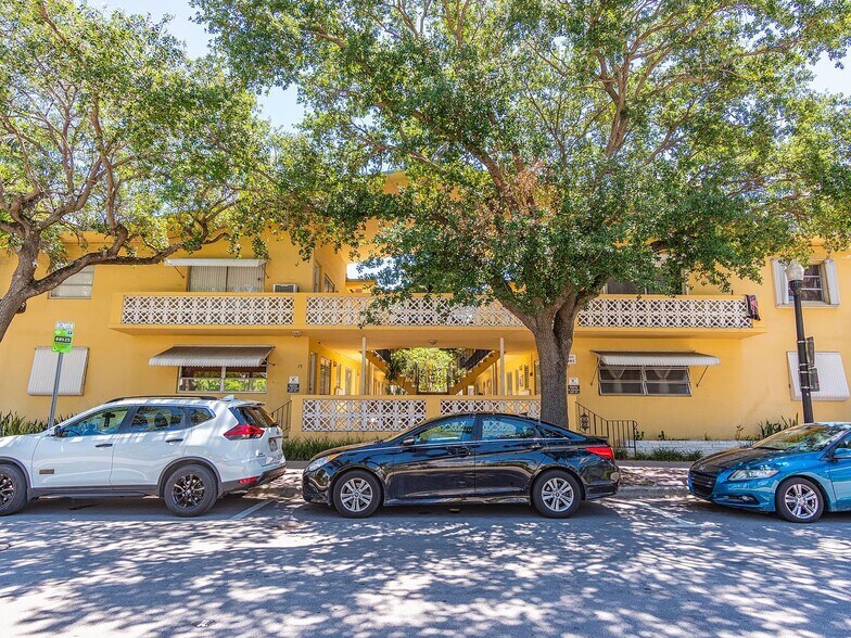 Building Photo - 65 Washington Ave