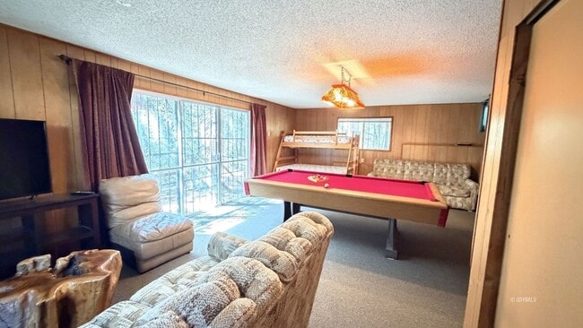 Building Photo - 52111 Acorn Ln