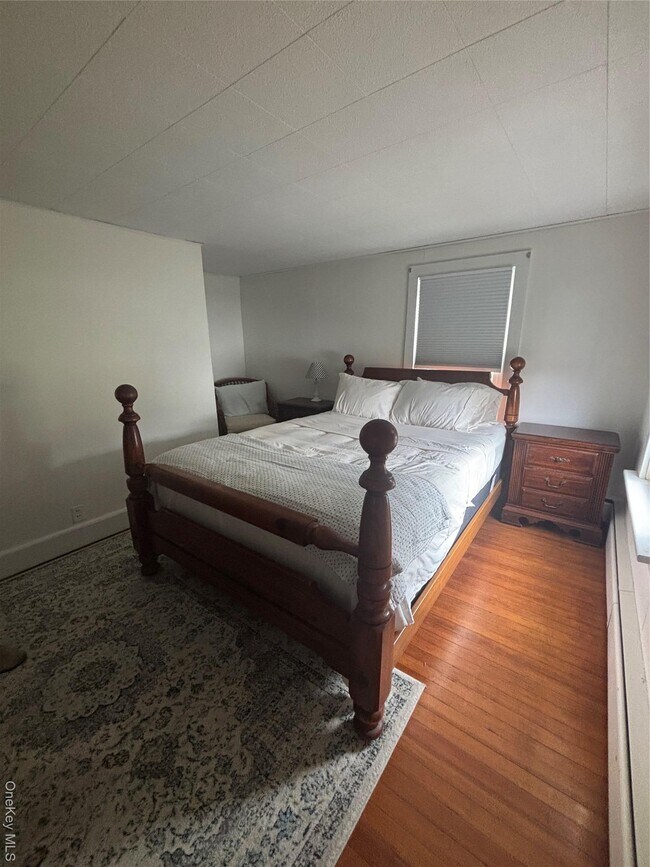 Building Photo - 75 Verbank Rd