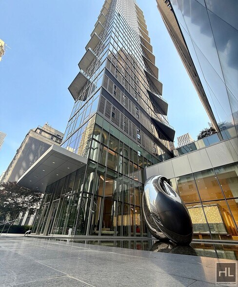 Building Photo - NO FEE ONE BEDROOM IN THE LUXURY SUMMIT NYC