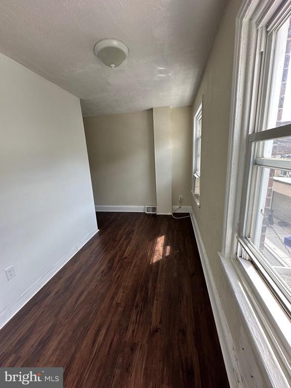 Building Photo - 1621 Olive St