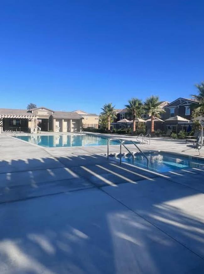 Building Photo - ***Ready Now! Beautiful Wildomar Condo  3 Bed / 3 Bath