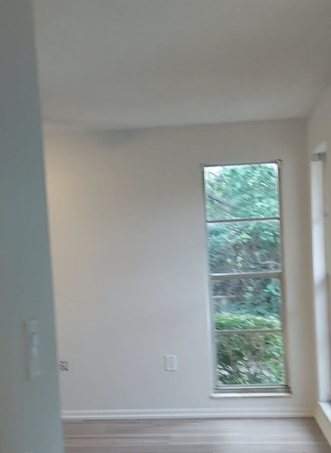 Building Photo - 3648 Boca Ciega Dr