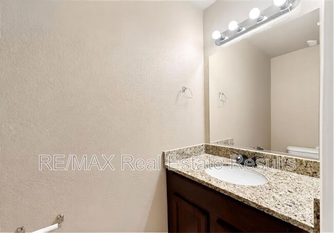 Building Photo - 1521 N Dawn Dr