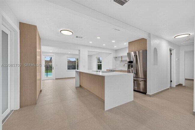 Building Photo - 3036 N 58th Ave