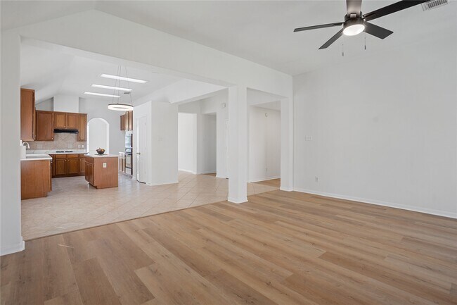 Building Photo - 17606 Forest Haven Trail