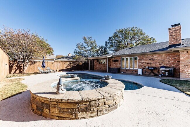 Building Photo - Discover Your Oasis: Spacious 3-Bed Lubboc...