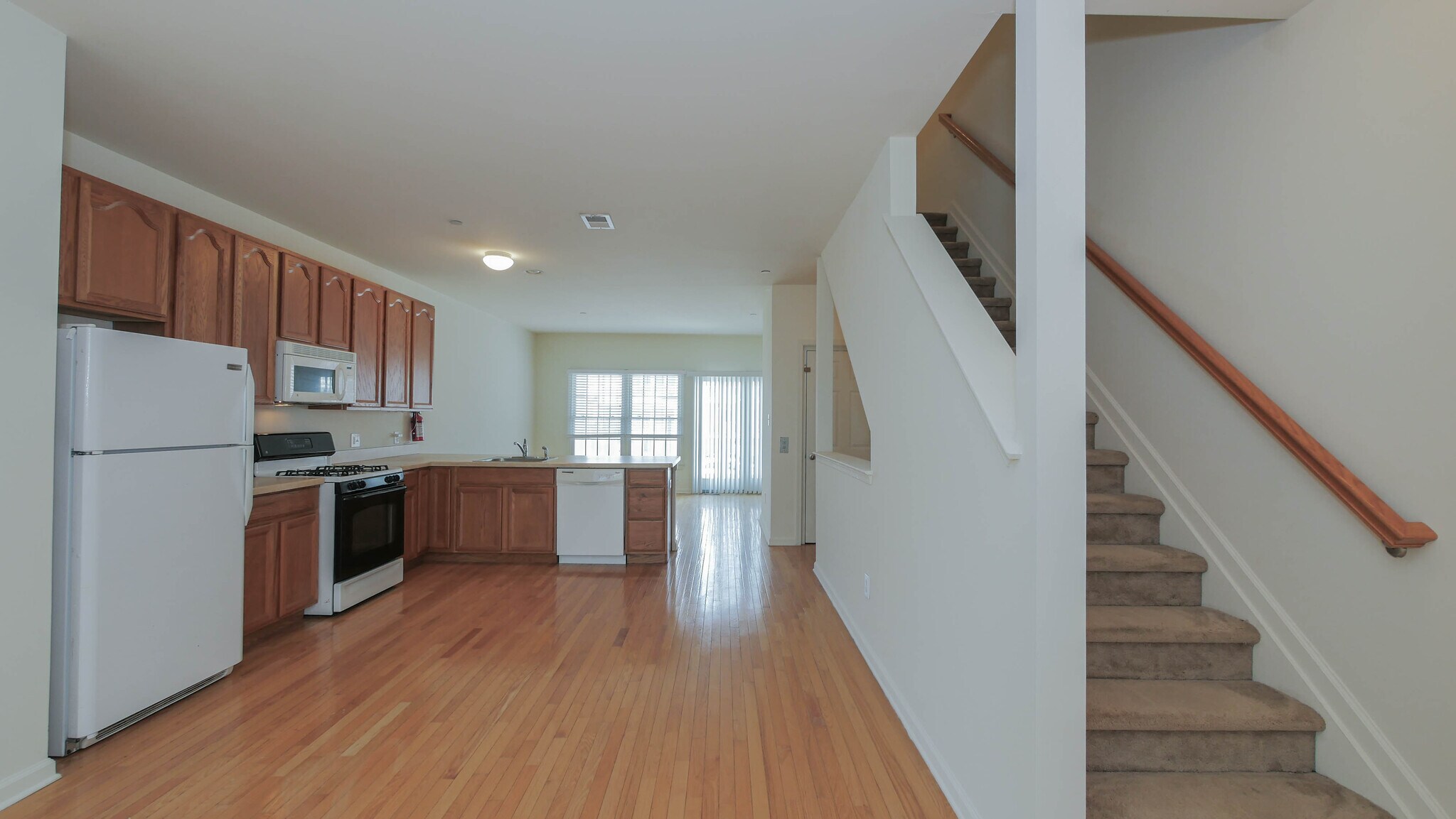 Building Photo - 4 Chelsea Ct