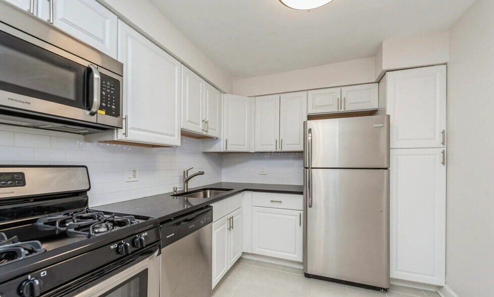 Building Photo - 1459 N Winslowe Dr