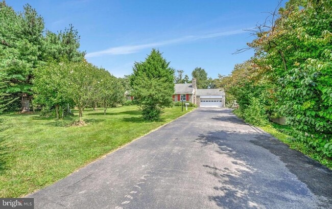 Building Photo - 11 Providence Rd