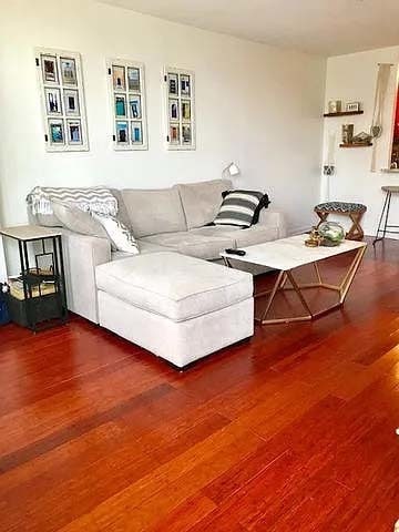 Building Photo - 1560 N Sandburg Terrace