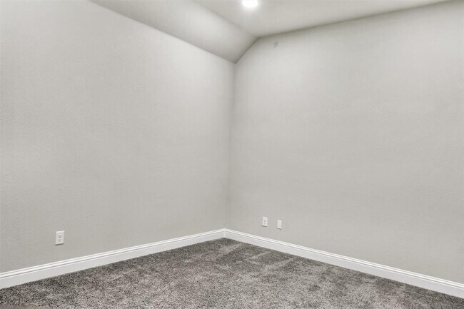 Building Photo - 1405 Highland Ridge Rd