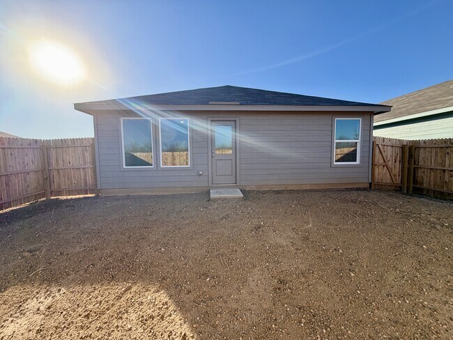 Building Photo - 14536 Azzurro Stone