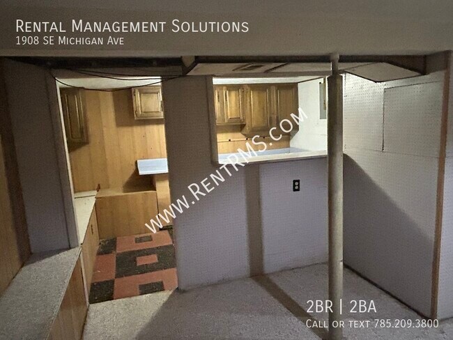 Building Photo - 1908 SE Michigan Ave