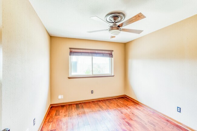 Building Photo - 21611 Glenbranch Dr