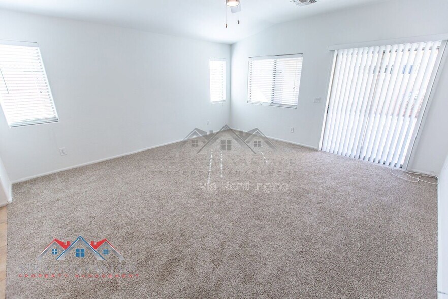 Building Photo - 9096 N 97th Dr