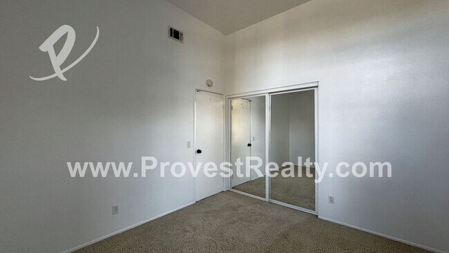 Building Photo - 14075 Gray Ln