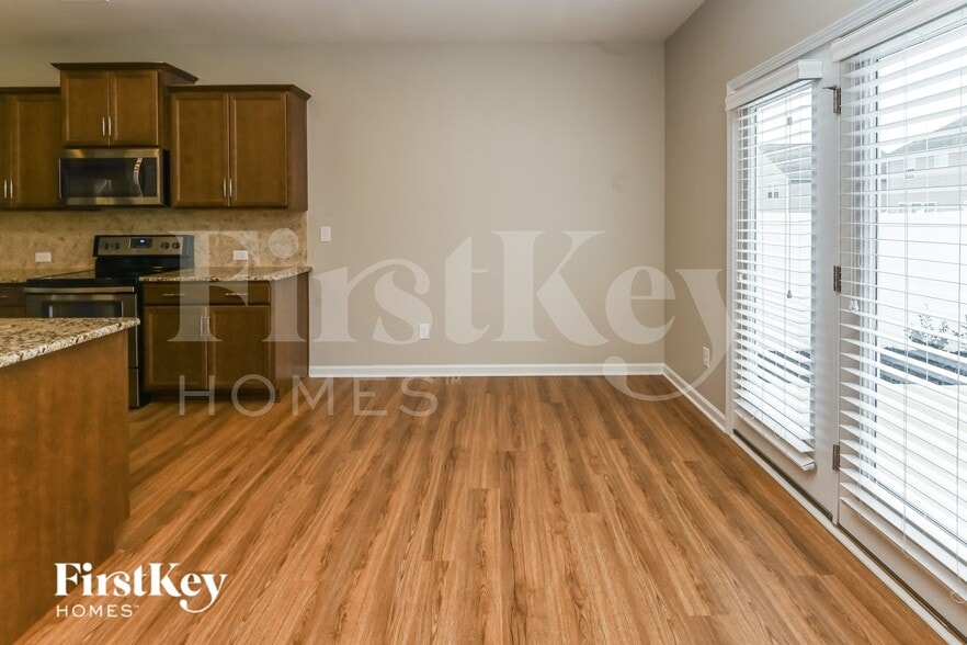 Building Photo - 4312 Staffordshire Ln