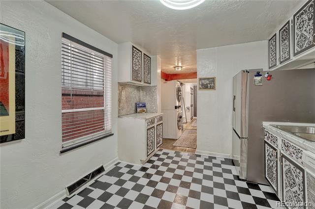 Building Photo - 1026 Inca St