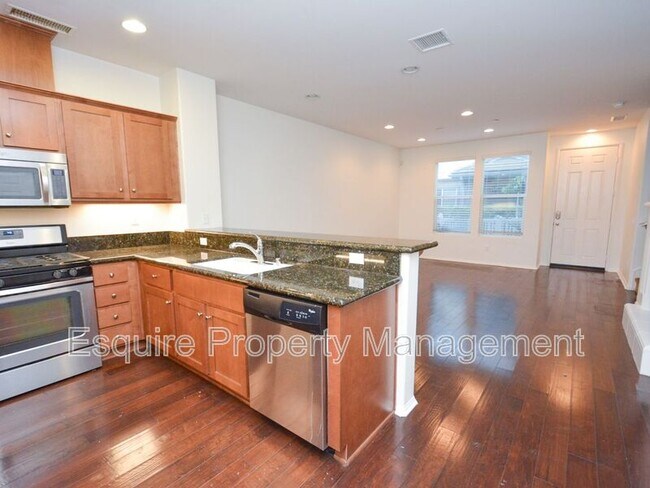 Building Photo - 320 Harbor Breeze Dr