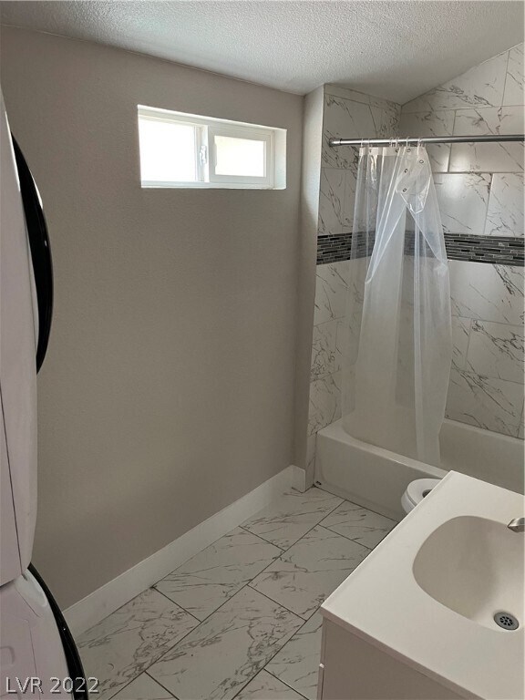 Building Photo - 1405 E Clark Ave