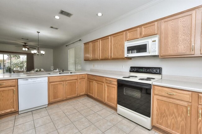 Building Photo - 508 Texas Dr