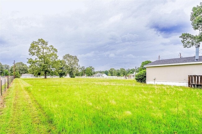 Building Photo - 9824 Stone Ranch Blvd