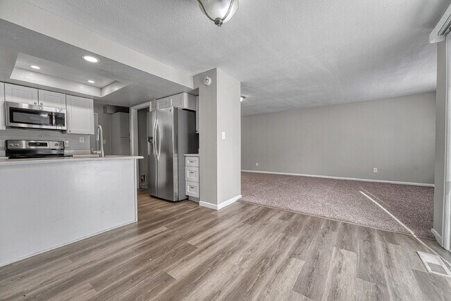 Building Photo - $2,635.95  - $300 OFF First Month's Rent - 4 Bedrooms, 2.5 Bathrooms, Single Family Home in Auror...