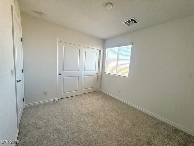 Building Photo - 356 Rosefinch St