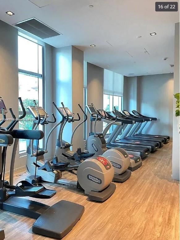 Building Photo - 1100 S Miami Ave