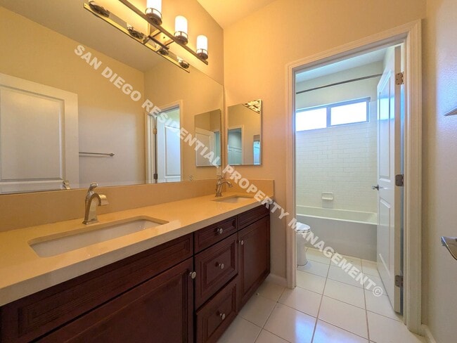 Building Photo - Spectacular Sorrento Valley View Home Avai...