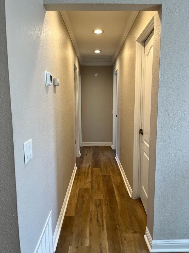 Building Photo - 51780-51780 Avenida Diaz