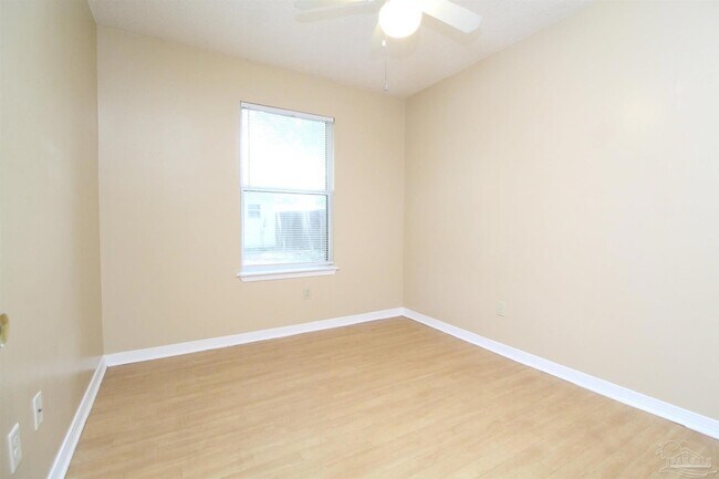 Building Photo - 6201 Forest Pines Dr