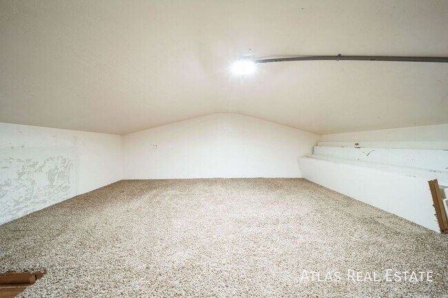 Building Photo - 2301 E University Dr