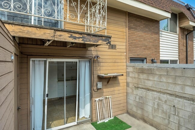 Building Photo - 1431 Arthur Dr