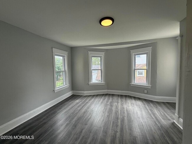 Building Photo - 436-438-438 Schiller Ave