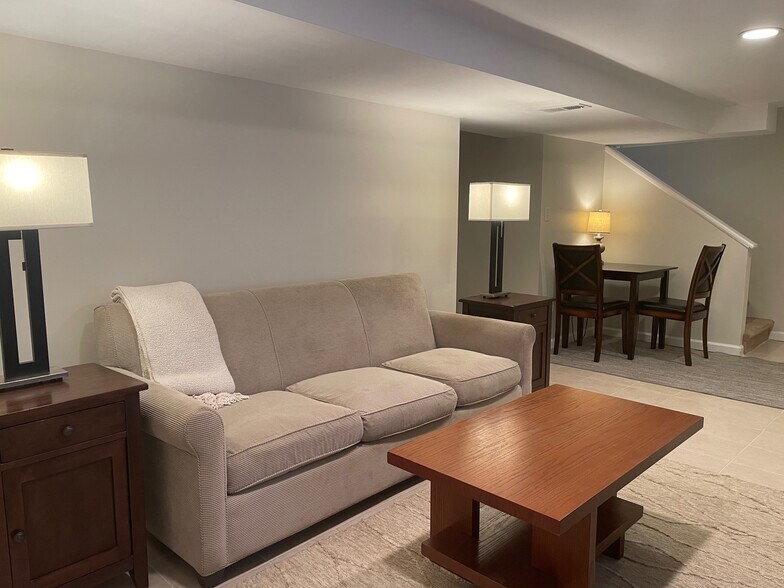 Living/Dining Room - 2502 Sanford St