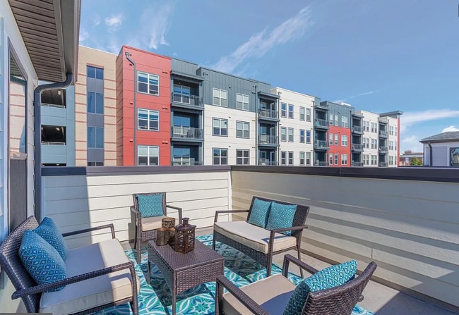 Building Photo - 6215 Herald St