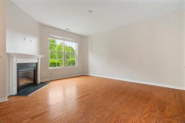 Building Photo - 72 Argonaut Dr