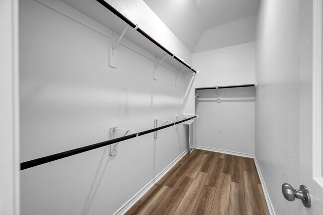 Building Photo - 551 Ruby Bnd Ln