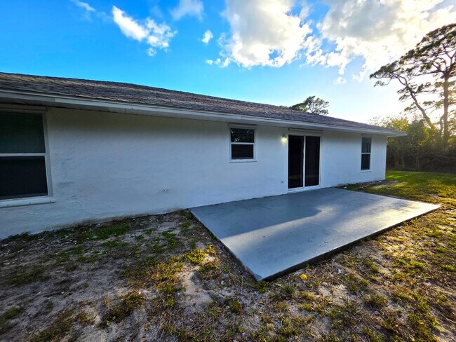 Building Photo - Vero Beach Rentals. Vero Beach Homes For Rent. Vero Beach Rent, LLC and Property Management Company