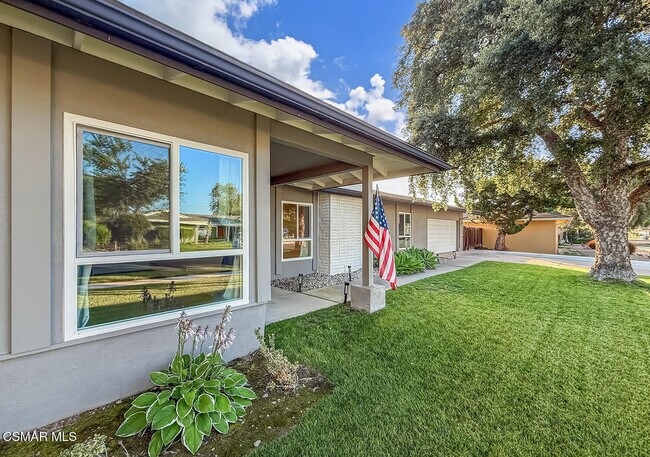 Building Photo - 1251 Buckingham Dr