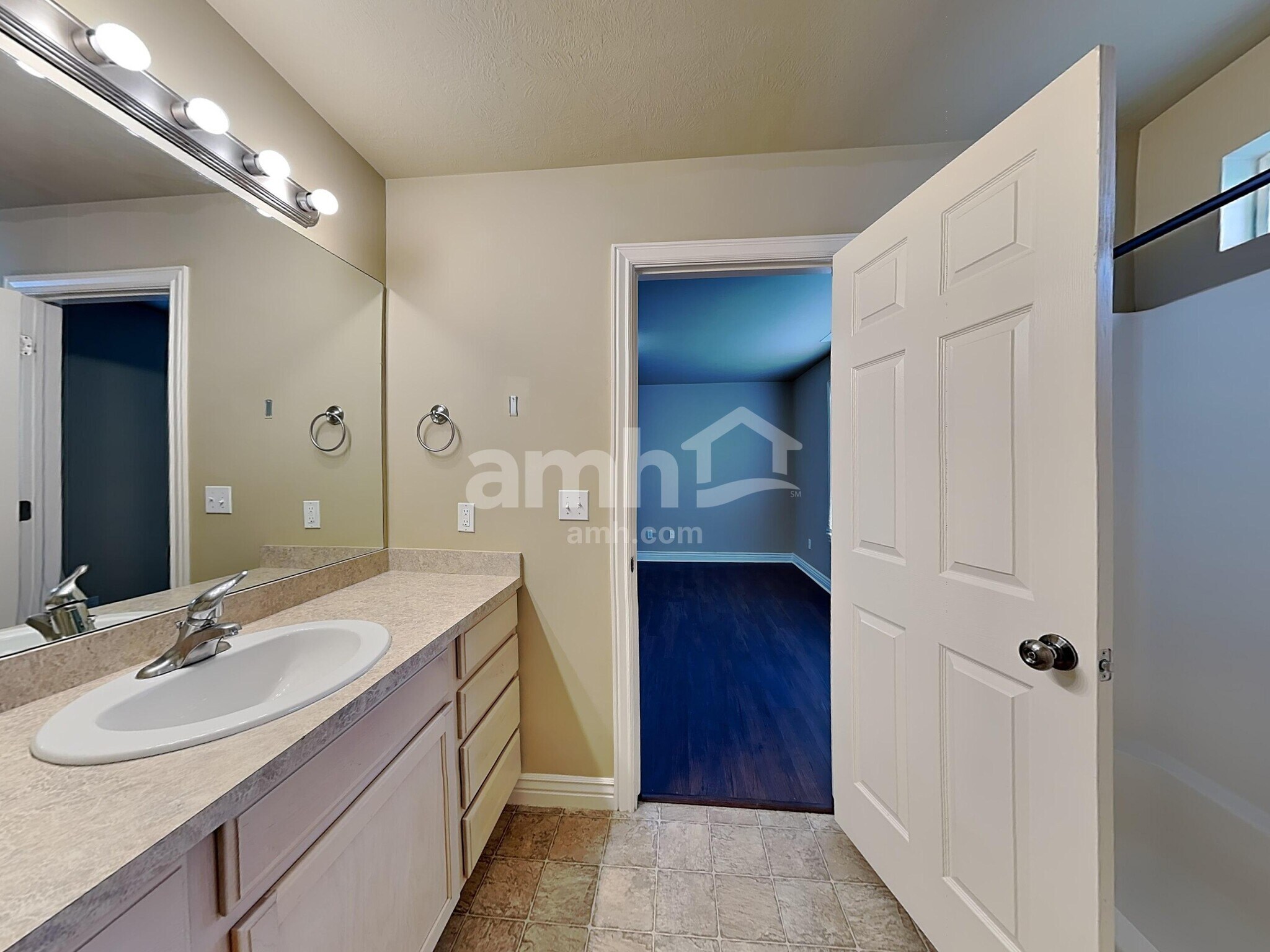 Building Photo - 171 Century Dr