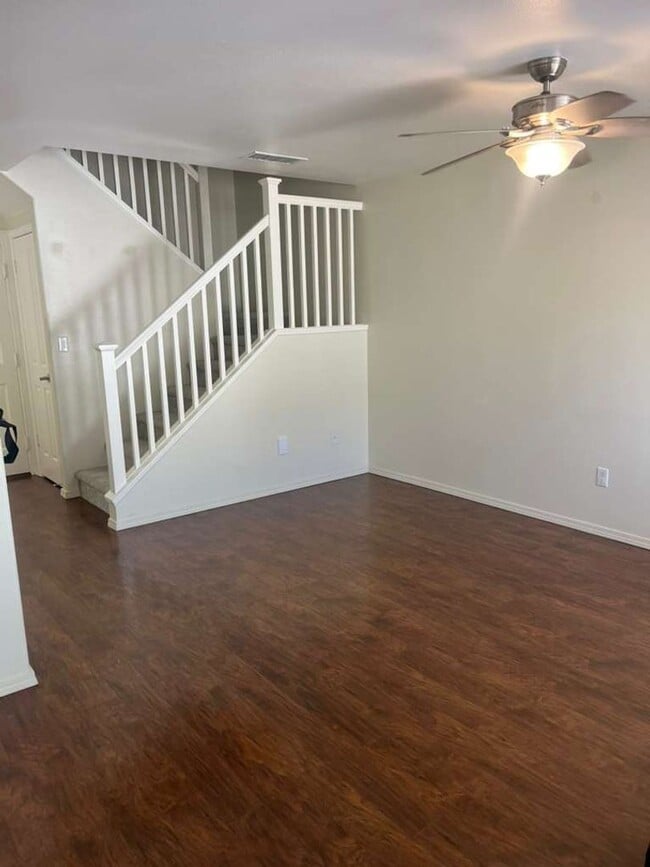 Building Photo - 3 bed 2.5 Bath 2 car garage/ Central AC/ Ewa Beach!