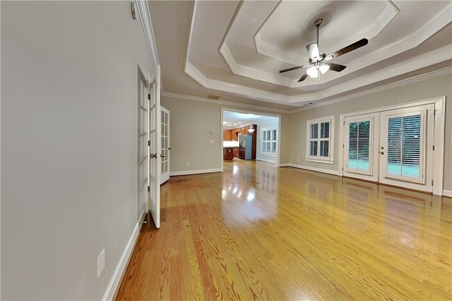 Building Photo - 601 Peach Pl
