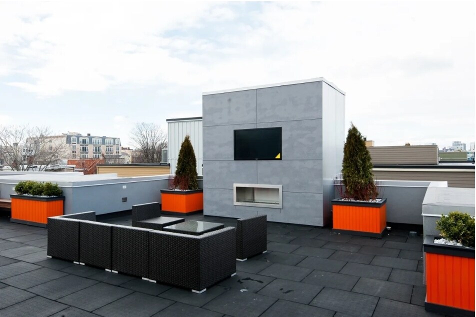 Building Photo - 11 Dorchester St