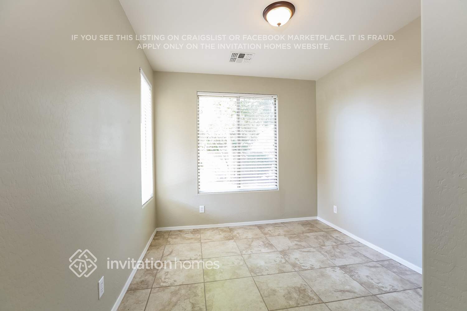 Building Photo - 10205 W Cordes Rd