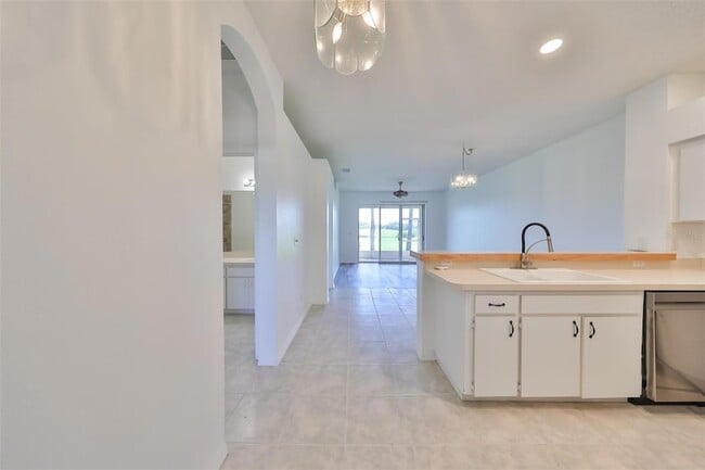 Building Photo - 633 Tremont Greens Ln