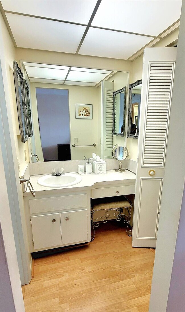 Building Photo - 2901 NW 47th Terrace